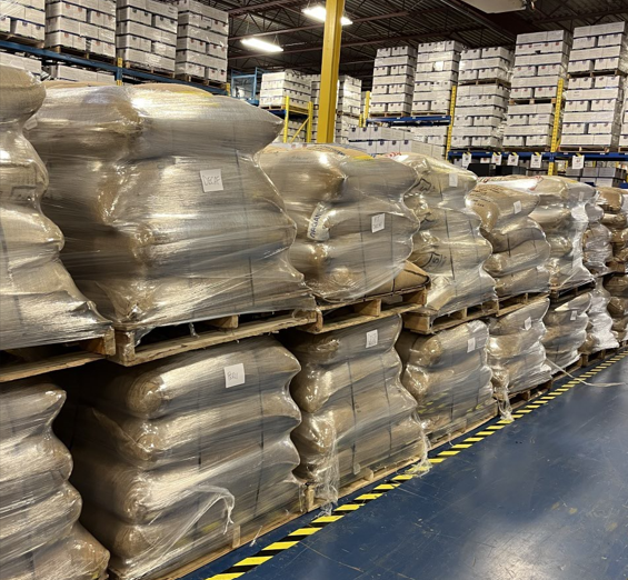 muldoonsown's tweet photo. Kicking off a new day with our latest shipment of specialty green beans destined for our roaster. ☕💚 #LocalRoastery #MuldoonsCoffee https://t.co/fWSS2aPI9L