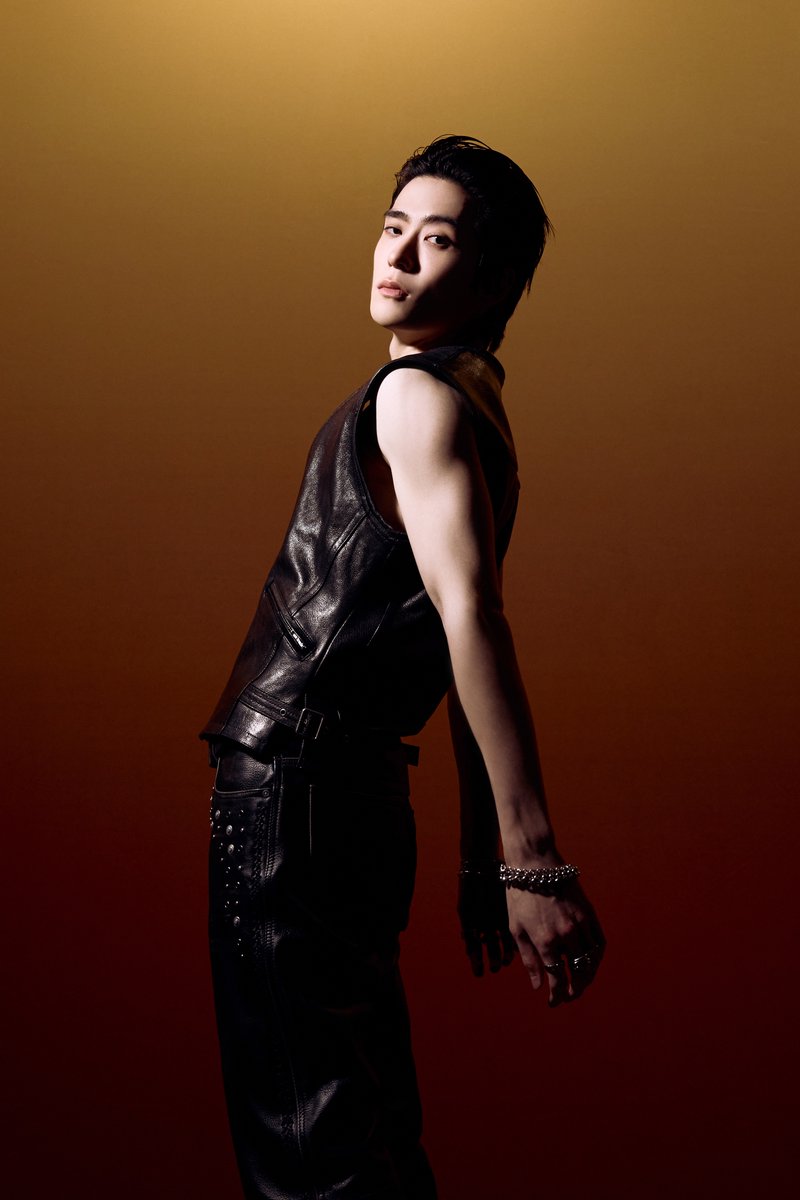 JAEHYUN 'J - The 1st Album'
#Scene 01

【J - The 1st Album】
➫ 2024.08.26 6PM (KST)

💿 Pre-order&amp;save&amp;add
JAEHYUN.lnk.to/JThe1stAlbum

#JAEHYUN #재현 #J 
#JAEHYUN_J 
#NCT #NCT127