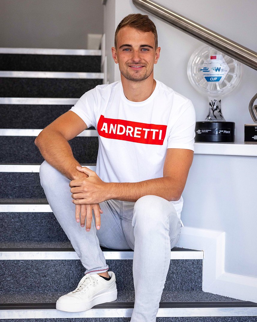 🚨⚡️ I am very excited to be joining <a href="/AndrettiFE/">Andretti Formula E</a> for Season 11 of <a href="/FIAFormulaE/">Formula E</a> ⚡️🚨

it’s an honor to be representing such a big motorsport name in this ultra competitive world championship - let’s go 👊🏻

#nm51 #fullpull #andretti #formulae