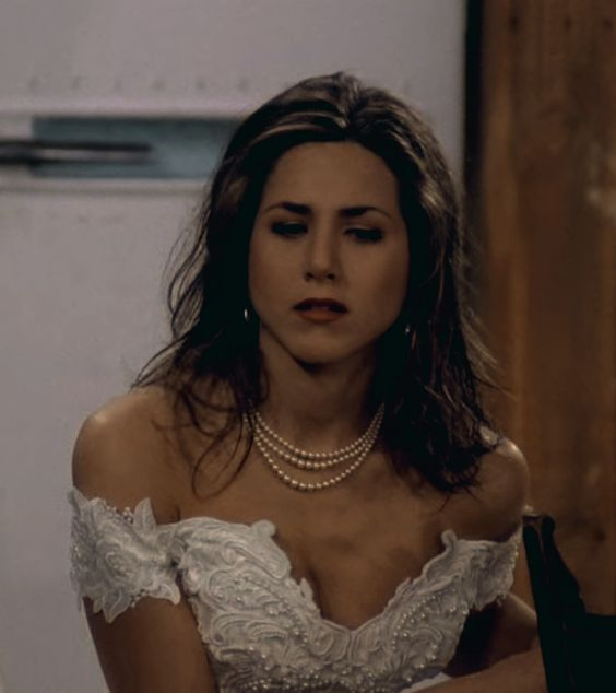 TheCinesthetic's tweet photo. rachel green https://t.co/OQA5REluz2