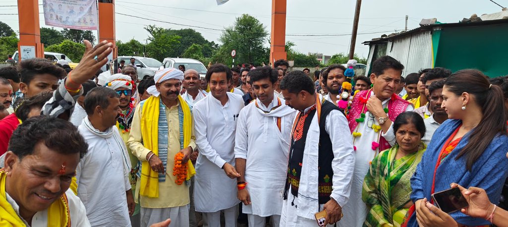 JVSinghINC's tweet photo. आज राघौगढ़ में 9 अगस्त को आयोजित विश्व आदिवासी दिवस के साप्ताहिक कार्यक्रम को हर्षोल्लास के साथ मनाया गया। 
जय जोहार! 
@VikrantBhuria @IncOmkarSingh @anandrai177 https://t.co/7JzUU7D9f6