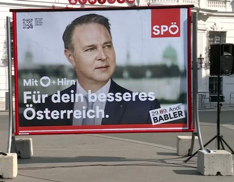 Franz Moped tweet media