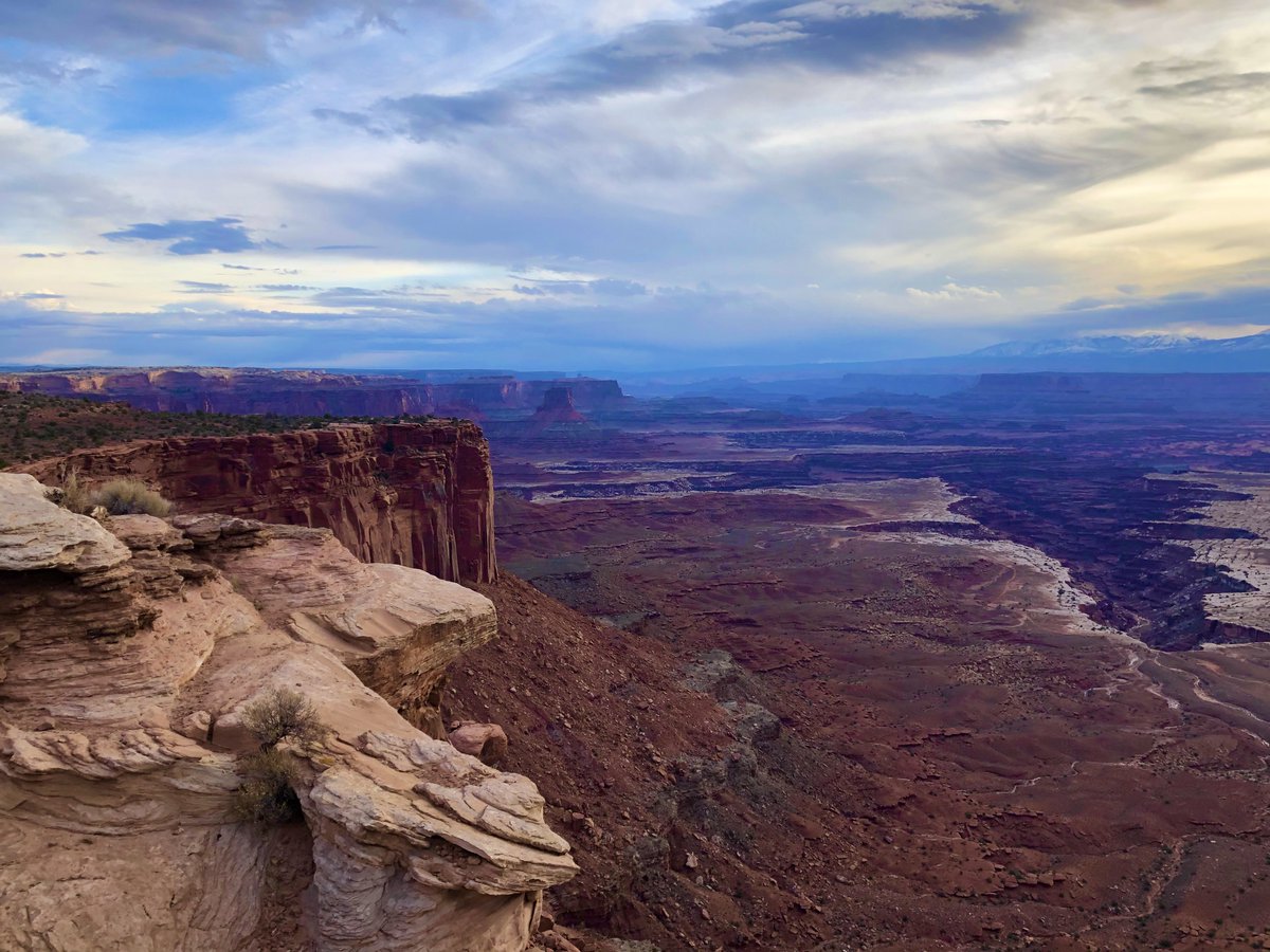 When I started solo hiking, I was recovering from back surgery from getting hit by a car. I knew more surgeries would be coming (they did/will), but I had to prove I could find parts of me that I thought I’d lost. The biggest gain? Confidence #UltExplorer ultexplorer.org/2024/kyle-krol…