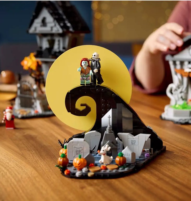 DiscussingFilm tweet media