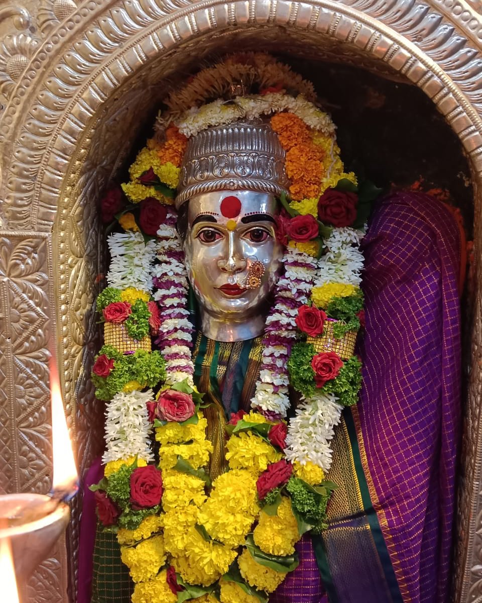 TempleConnect_'s tweet image. १३-०८-२०२४ आजचे मनोहरी रूप, आपल्या दर्शनासाठी
🚩 श्री क्षेत्र एकविरा देवस्थान (कार्ला - लोणावळा)🚩

•॥जय आई एकविरा माऊली ॥•

#TempleConnect #EkaviraDevi #Lonavla #Ekvira #Maharashtra #Renuka #Adishakti 
templeconnect.com
Your Devotional Connect Online