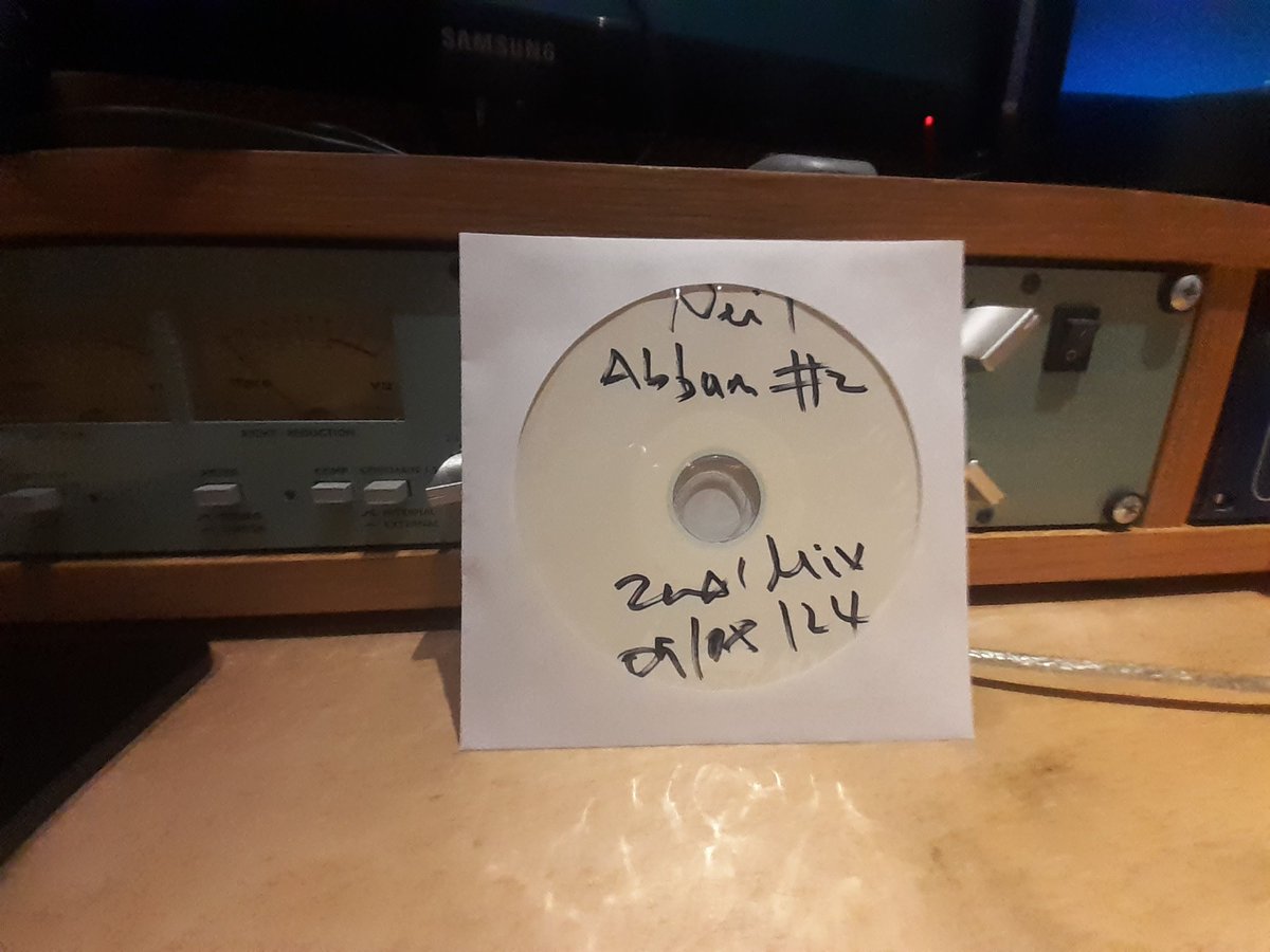 neiltoddmusic's tweet photo. Back in the studio for bass repairs and 2nd mix for the new album. Final mix soon!!! https://t.co/DieHPbman0