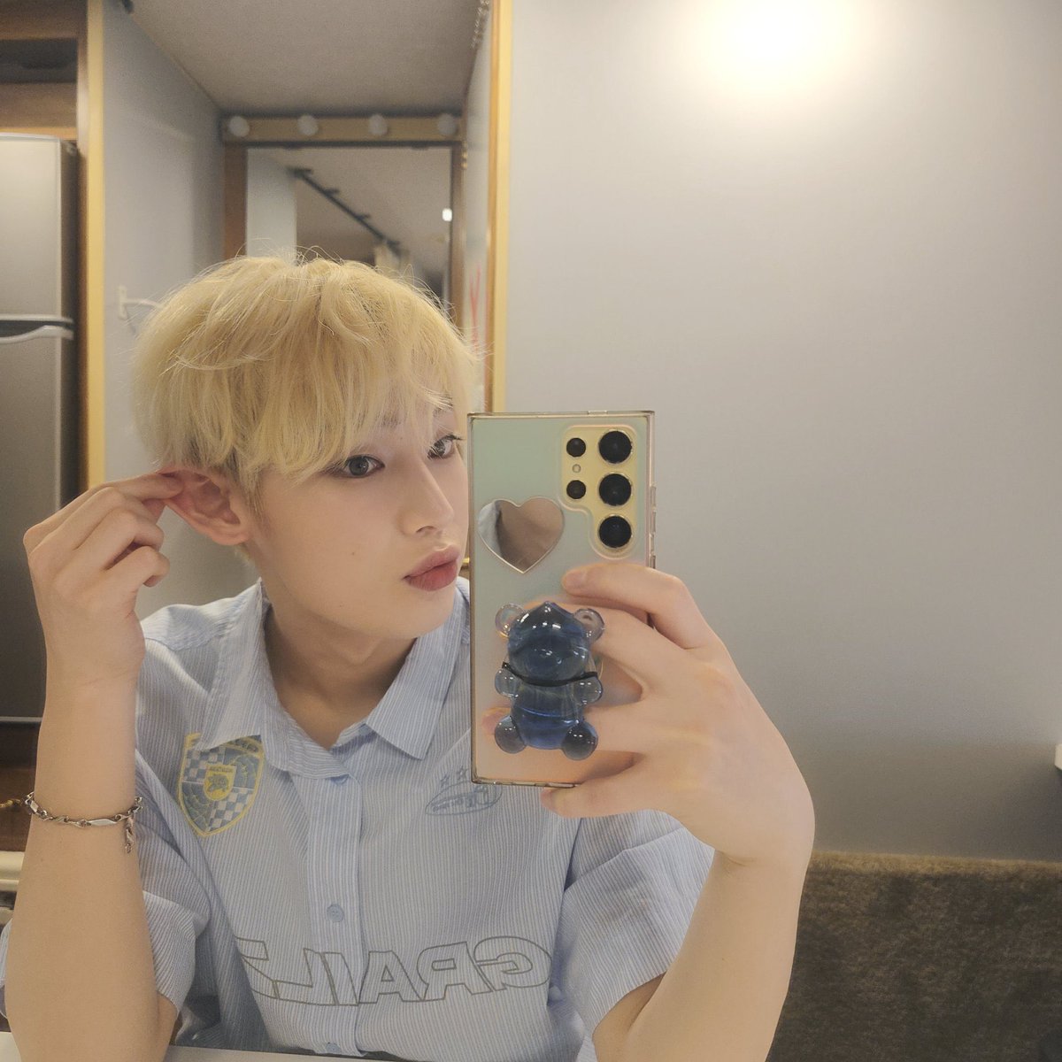ENHYPEN_INA's tweet photo. [ WEVERSE ] 
Sunoo : Selca baru 

#ENHYPEN @ENHYPEN_members https://t.co/2bgXzIBlE2