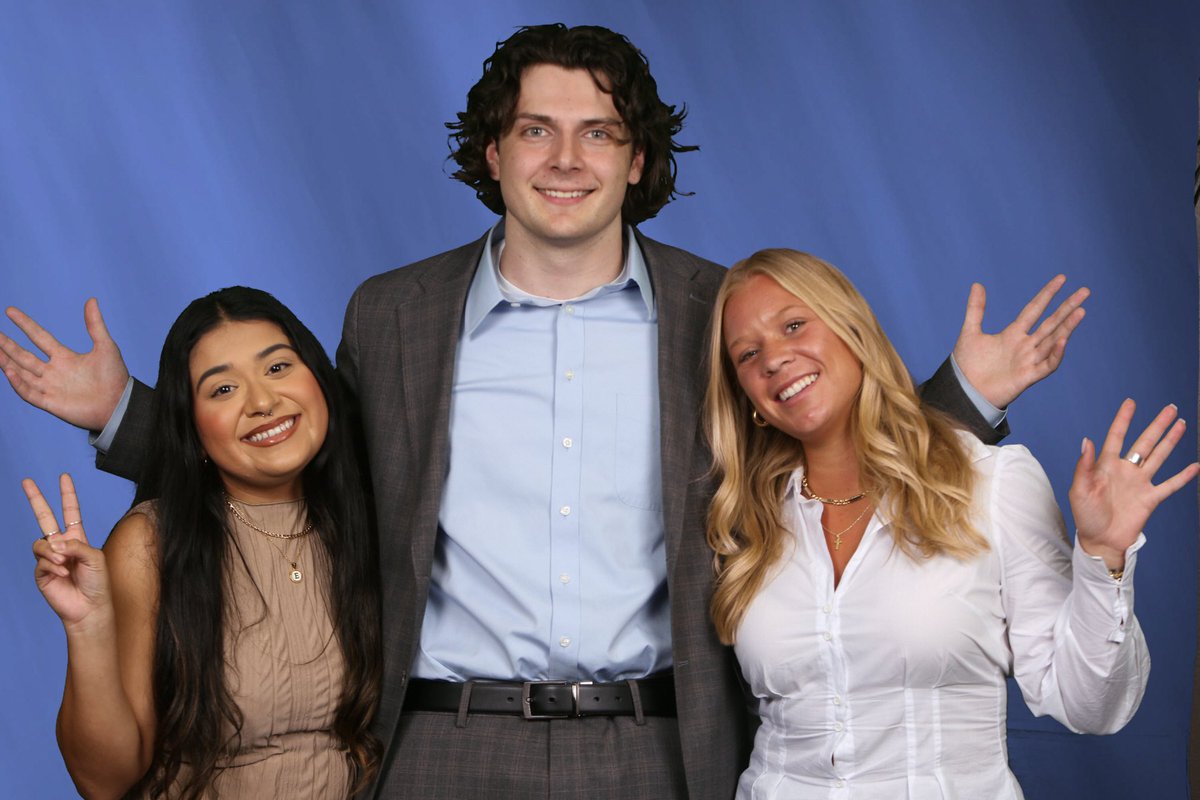 #valeroalamobowl Interns tweet media