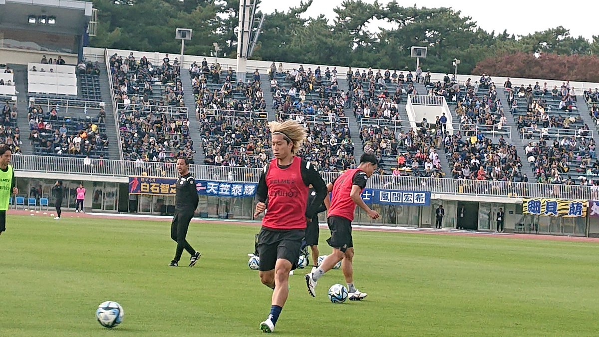nyantedio's tweet photo. すみません…モンテサポさん…今だけマウント取らせてください😭🙏

櫛引選手を追いかけて応援し始めたザスパ
気づけば城和選手を追っている自分がいました
ユニも買いました
グッズも買いました
去年から群馬やアウェイに会いに行きました

続く↓

 #ザスパ群馬 
 #城和隼颯選手 https://t.co/MN9oLUhilc