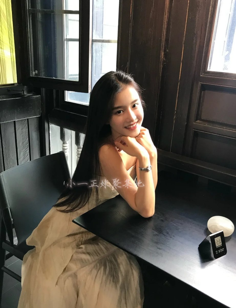 t80991's tweet photo. ❤️‍🔥彤彤 155cm 44kg C杯 18歲

#光復高中
⚡️嬌小甜美款
⚡️活潑俏皮
⚡️幼齒
特色：沒有距離感的一位妹妹 身材令你血脈噴張化身為狼 嬌羞的床上語言  讓你回到初戀的感覺
更多內容：https://t.co/nBqIeDuWLU https://t.co/njRa4Ms3Et