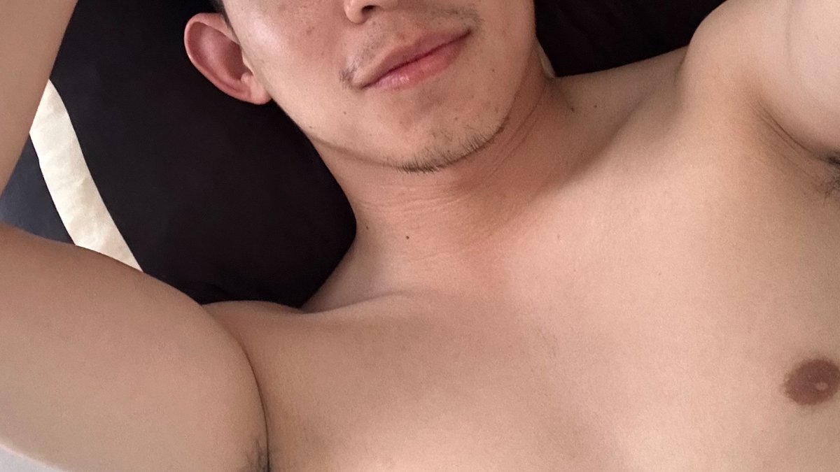 Philip08468496's tweet photo. The weather is too hot. https://t.co/mOwwmDLMv1