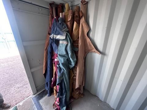 amsauctionsuk's tweet image. Stock Clearance of Leather Upholstery Hides - Sale Closes on Tuesday 20th August 2024 at 12 Noon buff.ly/4dHgEOg #Upholster #Fabric #Leather #Leatherwwork