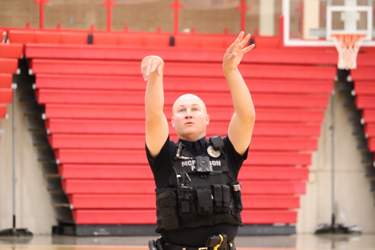 McPhersonPD's tweet photo. School is back in session! School Resource Officer Winkler has been training for this day and he is ready for the 2024-2025 school year at McPherson High School!
#USD418 #MHS #SRO https://t.co/VRGpNaTOGd