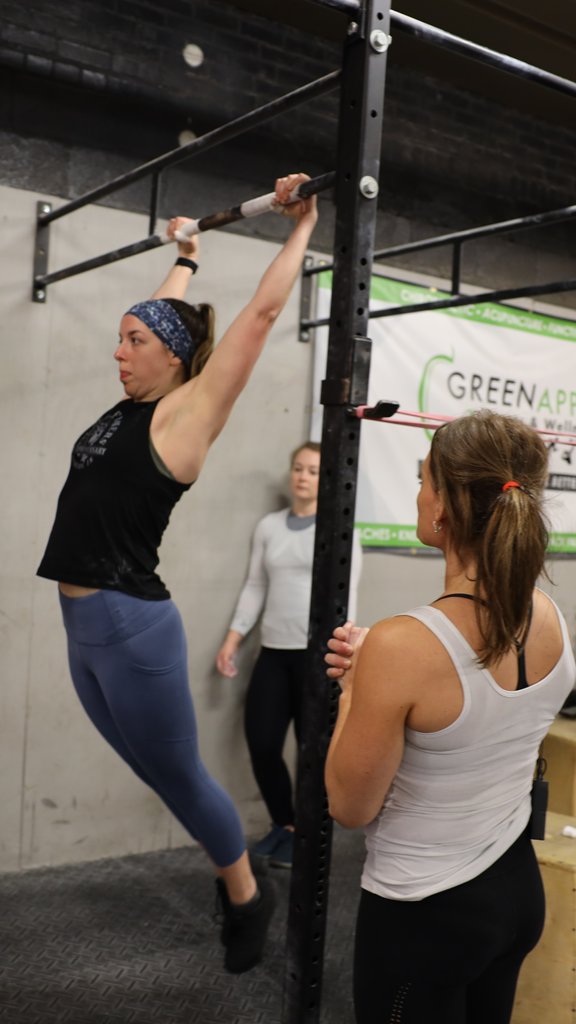 PerfPlusProgram's tweet image. The arch position is critical for a good kip! If you don&apos;t have mastery over it you will never be able to develop power on the pull-up bar or rings. Add arch rocks, arch up and beat swings into your training to develop the baseline strength to fly.

#PerformancePlus #fitness