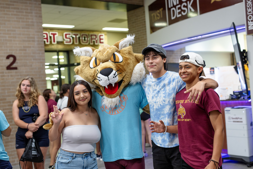 TXSTAdmissions's tweet photo. Get ready #TXST28 Bobcats, Welcome Week is your introduction to the #TXST life. Find resources, join activities, and meet your fellow Bobcats as you start your life as a college student.
Learn more about the week’s events here: https://t.co/cwPSvakH4B https://t.co/j6apSQslAU