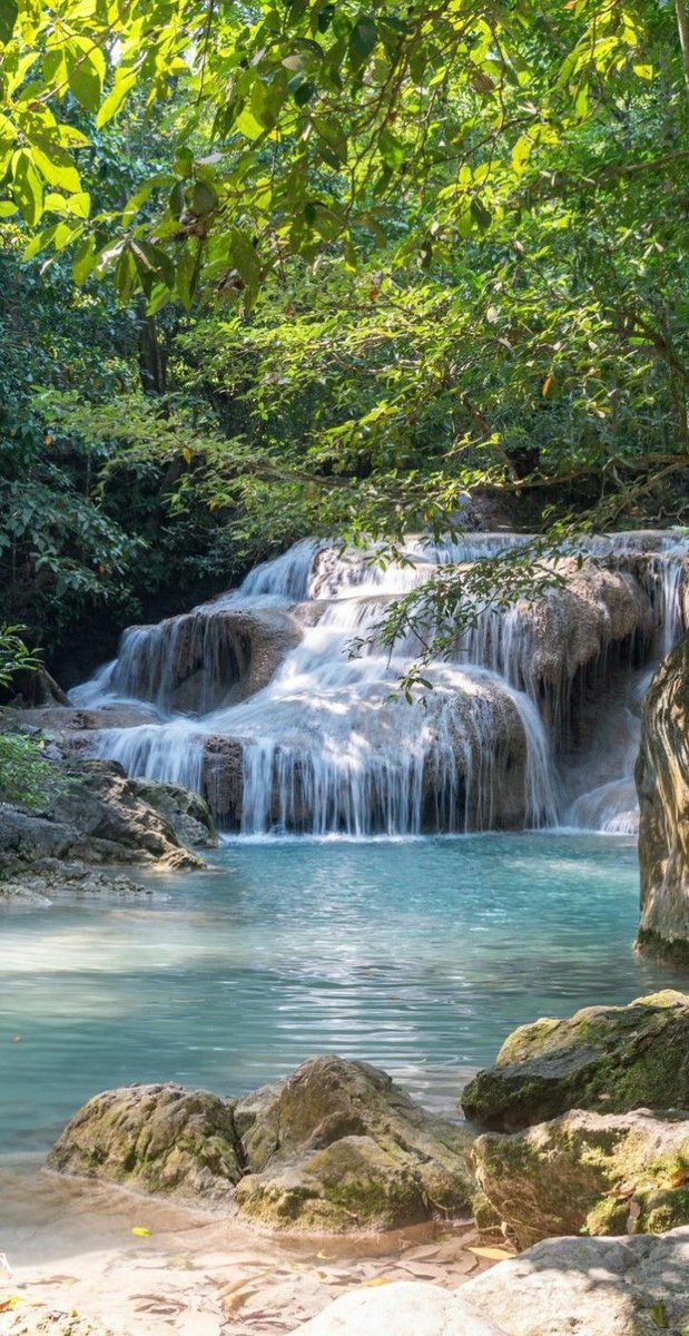 artindetails's tweet photo. — the beauty of waterfalls https://t.co/EiPfnwG3kN