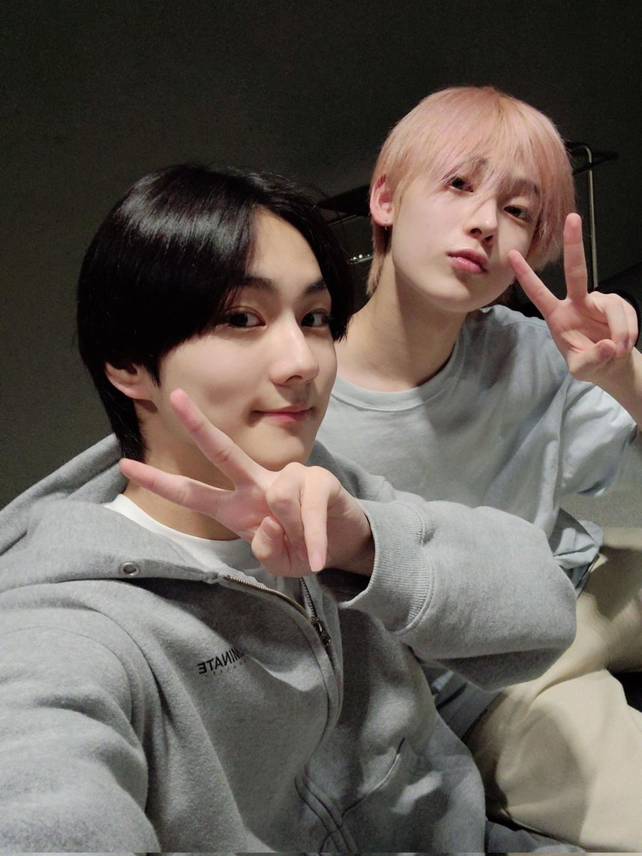 wonikitties's tweet photo. @jjpocketz @enhypencebuph Happy pocketz day🤗 https://t.co/v90a1SgfKR