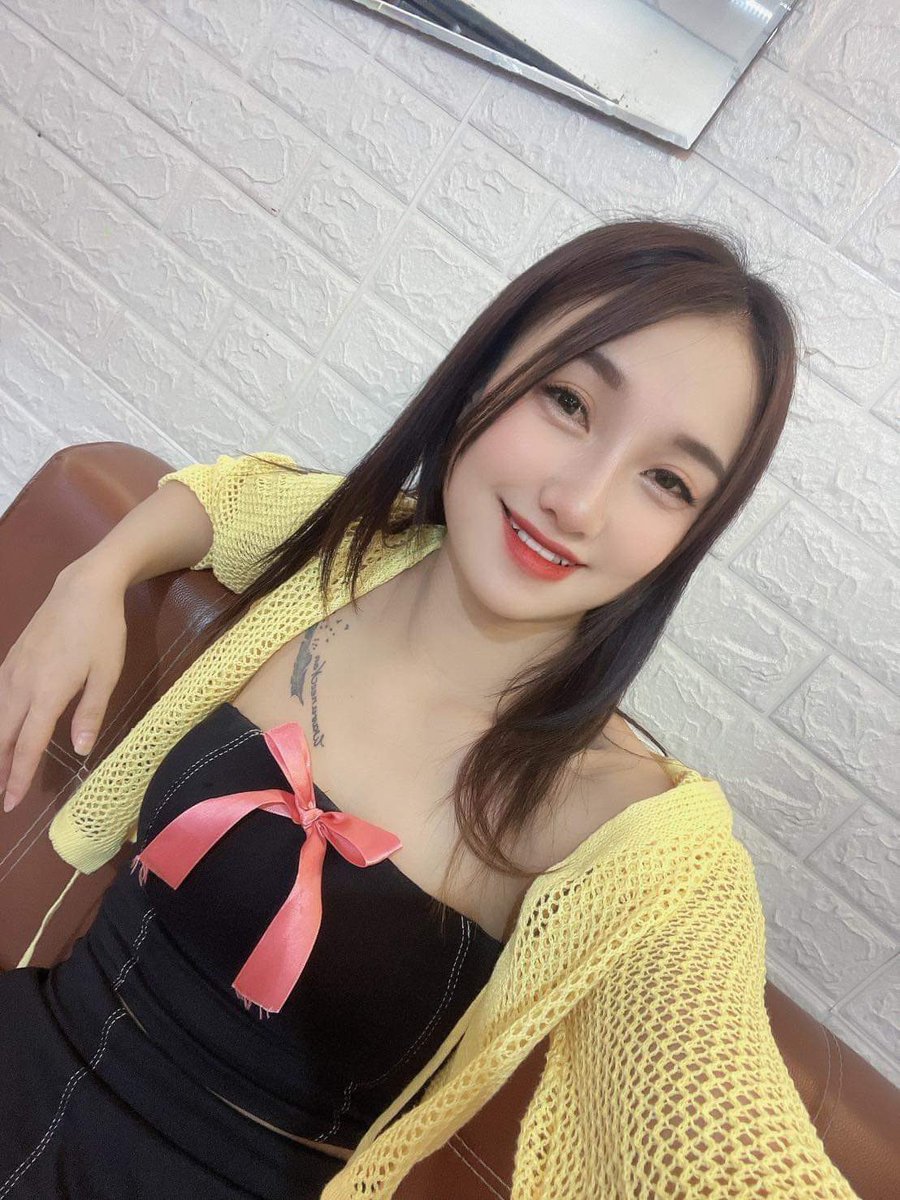 BankBank1593966's tweet photo. 🌸นวดผ่อนคลาย นครสวรรค์
🌟พร้อมรับงานมีให้เลือกค่ะ🌸
#รับงานนวดนครสวรรค์
#เอนเตอร์เทน #ค้างคืน 
#นครสวรรค์ 
#ในเมืองนครสวรรค์ 
#นวดนครสวรรค์ 
#นวดน้ํามัน  #ลาดยาว 
#ชุมแสง #พยุหะคีรี 
#รับงานนครสวรรค์
ID : nny1417
line : https://t.co/KTVmRDu6CD
ติดต่อ : 082-55872-30 https://t.co/J0Mn9lnolD