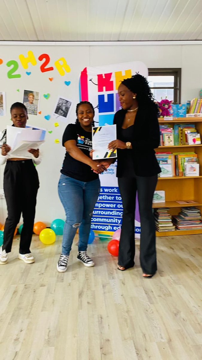 help2read's tweet image. The Diepsloot team celebrated Women&apos;s Day with inspiring presentations, poetry, performances, and certificate recognition for their contributions. 

Visitors from the Khumo Project also joined, making it a day filled with empowerment, motivation, and connection. 🎉🙌💪🤝