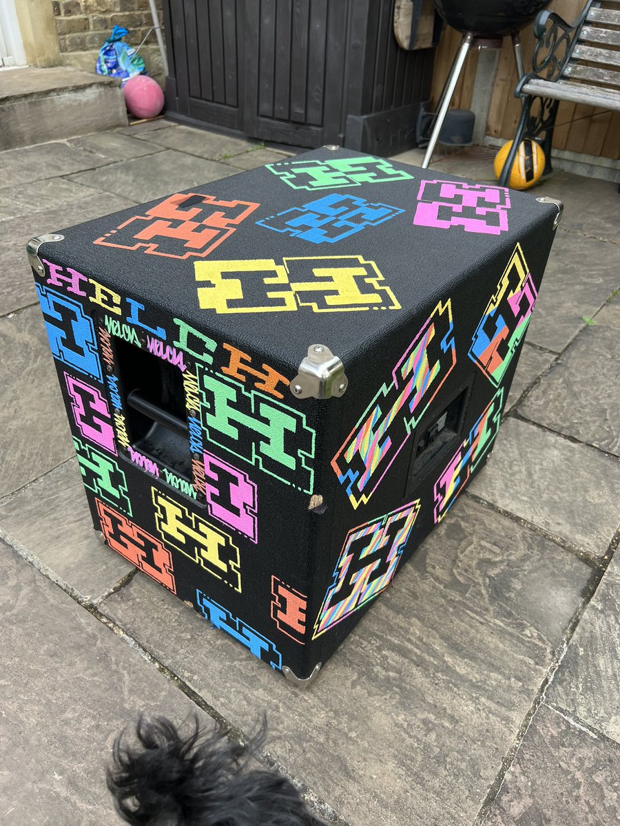 Custom paint job on my <a href="/aguilaramp/">AguilarAmplification</a> by the one and only Helch! Thanks mate 😁
Just did a tour of Norway, Sweden and Finland with <a href="/welovepulp/">Pulp</a> 
Next stop America!
#graffiti #rollergraffiti #helch #pulp