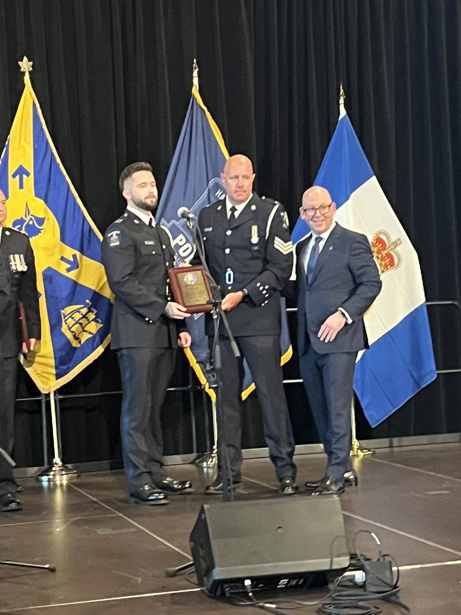 The extraordinary demonstration of courage,teamwork, heart, &amp; commitment to public safety by <a href="/SaanichPolice/">Saanich Police</a> <a href="/vicpdcanada/">Victoria Police</a> patrol and GVERT officers at BMO on June28, 2022 was recognized by <a href="/CACP_ACCP/">CACP / ACCP</a> and <a href="/CdnBankers/">Canadian Bankers Association</a>. They make a difference every day. Grateful beyond words. #yyj