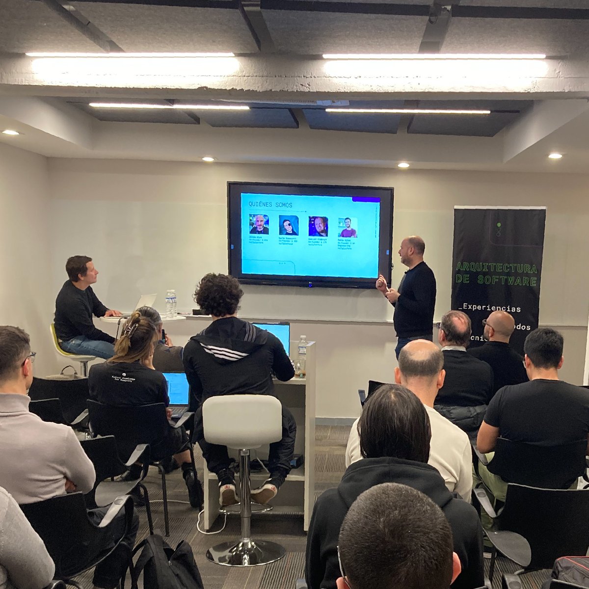 ✨Un revival de lo que fue el Meetup Buenos Aires en el Hub Ingenia ✨

Gracias a todos los que se acercaron y a los speakers por compartir sus experiencias y abrirnos la mirada hacia lo que viene. ¡Próximamente les contaremos más iniciativas que estamos preparando! 😎

#meetup