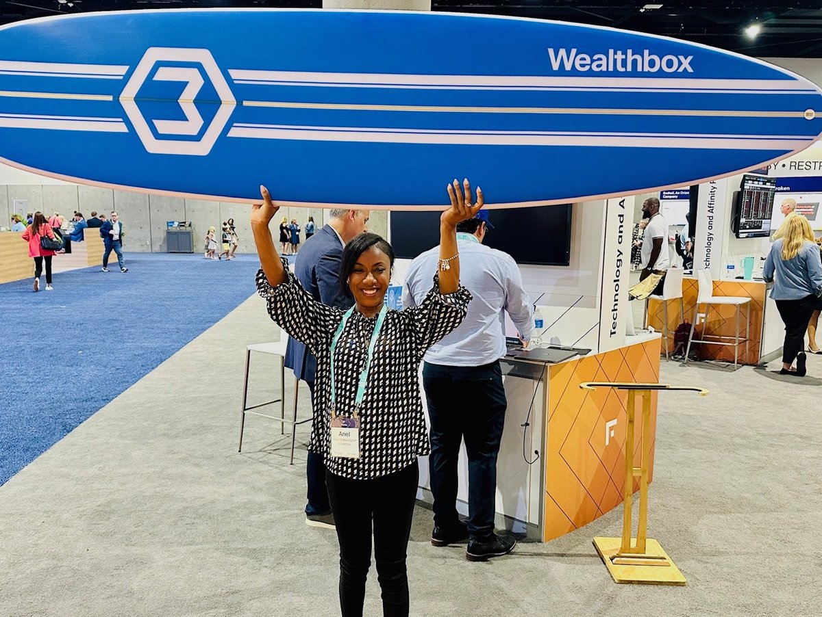 Wealthbox's tweet photo. It's an easy lift for Wealthbox's Ariel Brewington to help @LPL advisors switch to @Wealthbox. See Ariel at booth 1026 today at #LPLFocus! https://t.co/9Cc8CGtEBt