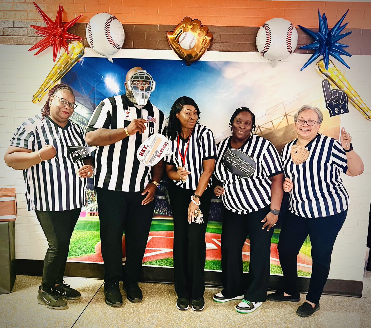 C. Wayne Collier Elementary School tweet media