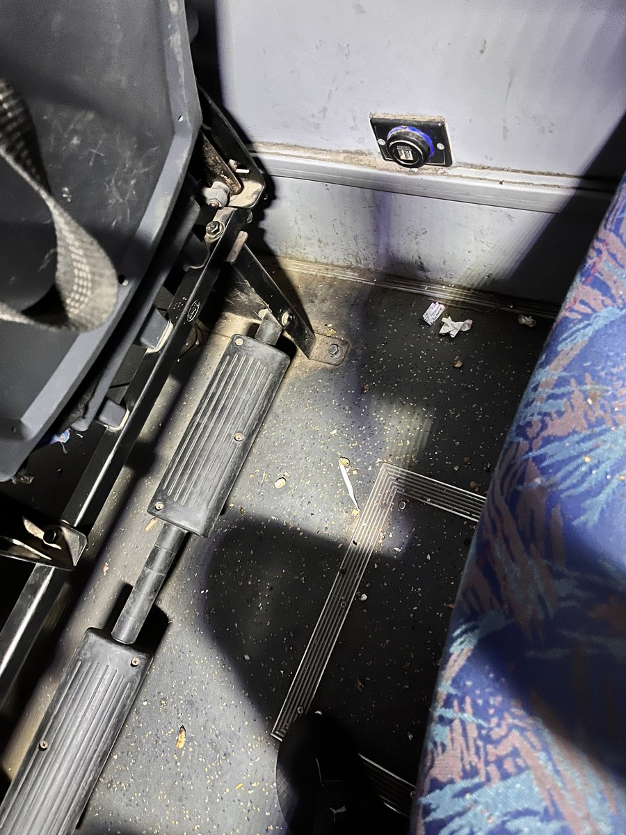 _KoushikReddy's tweet photo. Hi @DMMBNRTSRTC &amp; @tgsrtcmdoffice sir,

I am requesting you to provide the clean and hygienic environment in our super luxury buses which are travelling from Mahbubnagar to Hyderabad. https://t.co/MfFGutbgjL