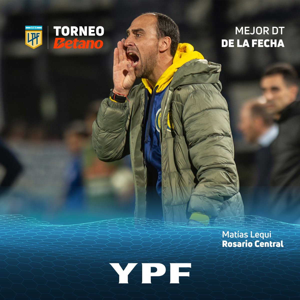 LigaAFA's tweet photo. Hizo feliz al pueblo Canalla, al ganar el clásico de la ciudad. Por eso, Matías Lequi, de @RosarioCentral, es el #MejorDT de la #Fecha10 del #TorneoBetano 2024 🏆.

@YPFoficial https://t.co/zcapWpnbcT