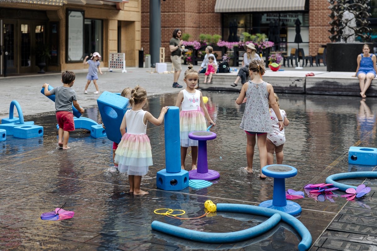 Summer is winding down, and it’s almost time for the kids to head back to school! Need ideas on how to make the most of the last days of summer? Check out our latest blog post for our favorite family-friendly spots. dmc.mn/family-fun-in-… #rochmn #dmcmn