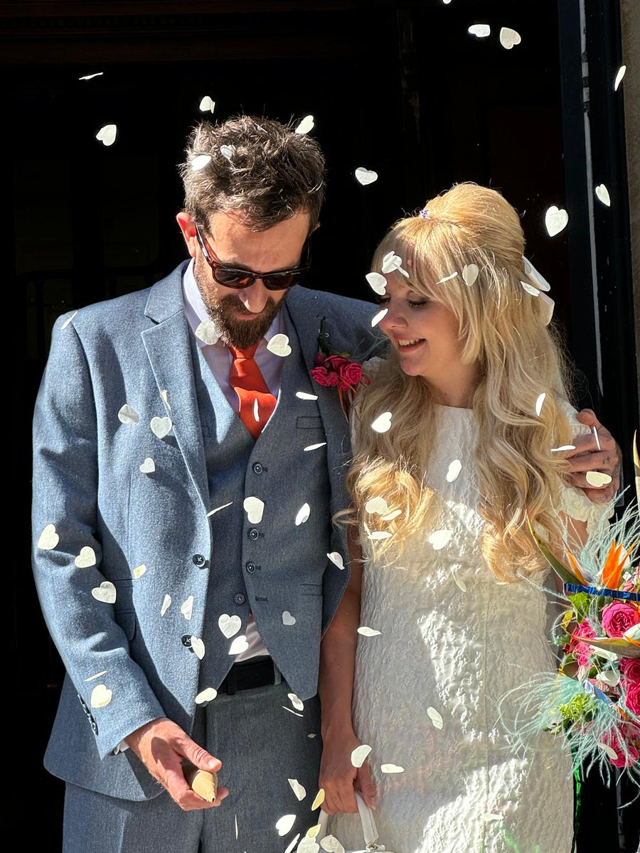 Charlotte Bond tweet media