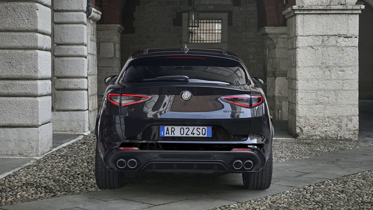 Alfa Romeo tweet media