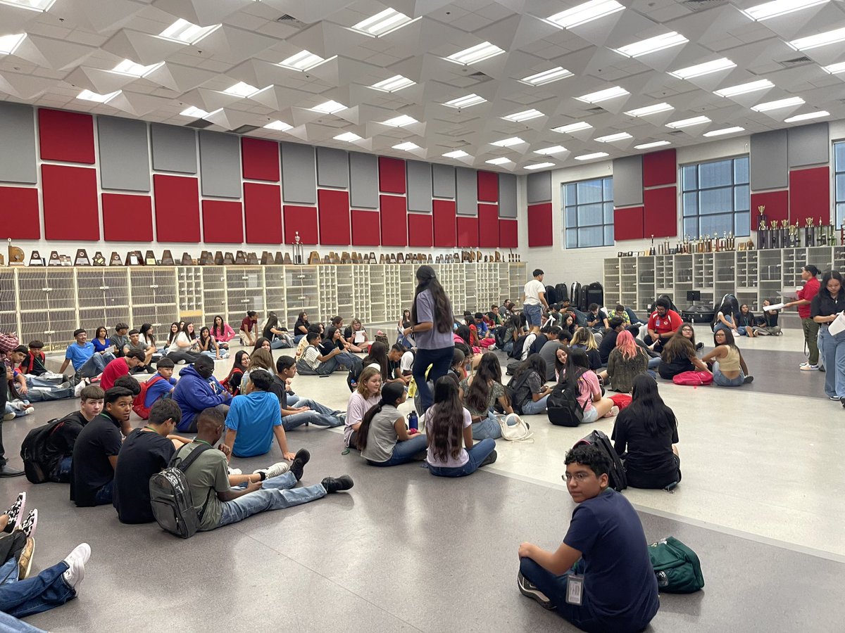 scottrudes's tweet photo. It’s back-to-school for ALL students today at Odessa High School @BigRedBronchos !  Good luck to our Bronco students, teachers and staff this school year! #ECISDFirstDay @EcisdTalented https://t.co/IeSRdJvd4q