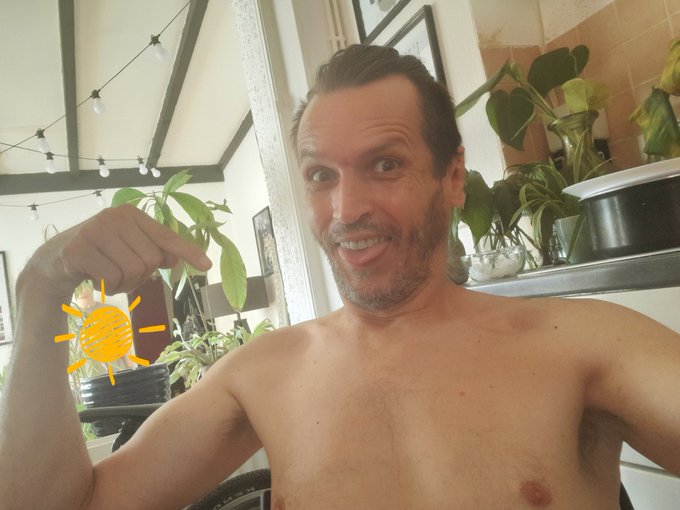 Il fait chaud, il fait chaud !!! Mais jamais autant que entre mes jambes ☝😜 https://t.co/YciV7hvEJ7<a href="/tag/wetpussy"class="tags"><span>#wetpussy</span></a><a href="/tag/smoothpussy"class="tags"><span>#smoothpussy</span></a><a href="/tag/asianpussy"class="tags"><span>#asianpussy</span></a><a href="/tag/asiannaked"class="tags"><span>#asiannaked</span></a>