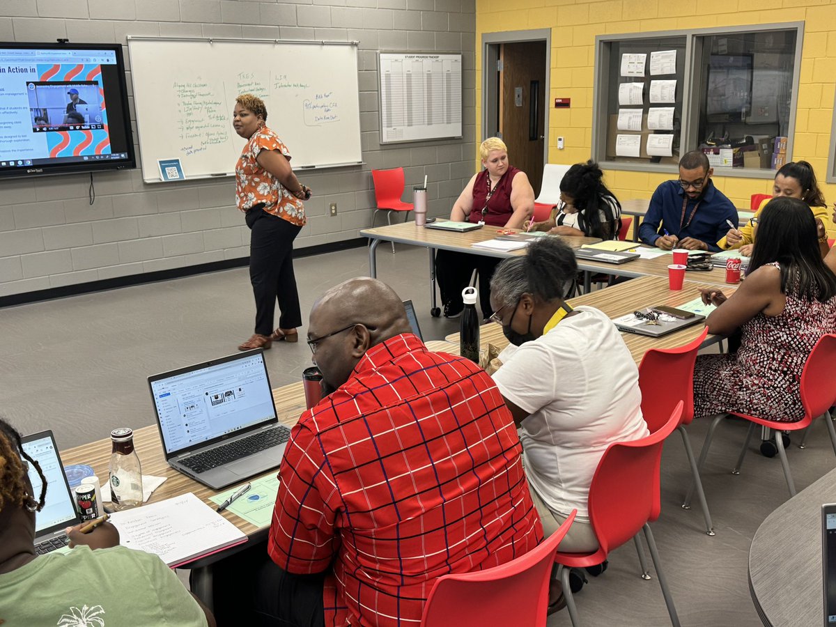 1jodypate's tweet photo. Great morning with Appling Middle School engaging in a PL w/MGRESA Dr. Davis around Student Engagement! #OneAppling @sallymoody625 @GaDOESDI @MGRESAPL https://t.co/MPjGvEmaEo