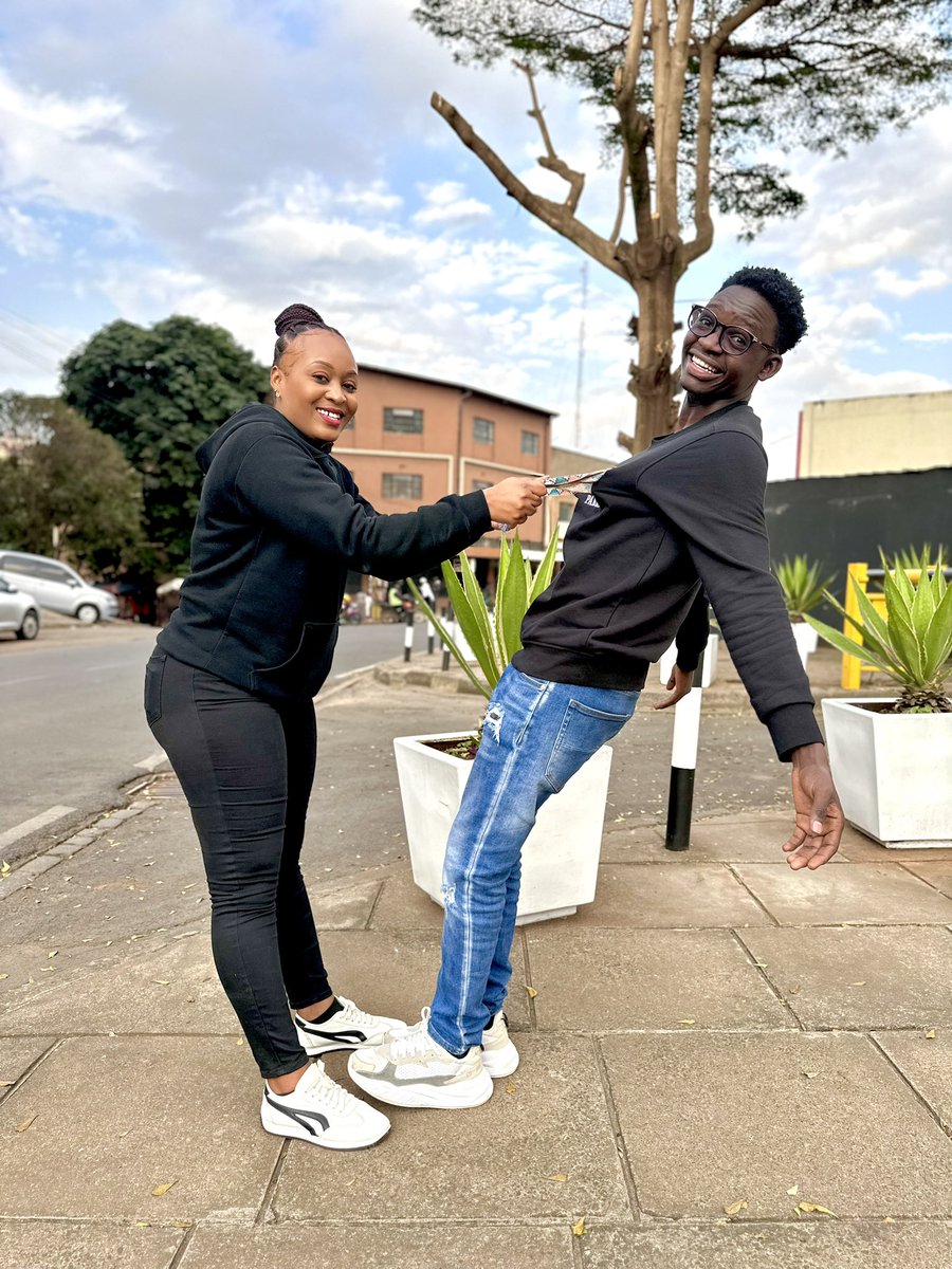McaTricky's tweet photo. Itambe sana 🔥Show ni  #MkamburiNaTrickyMilele ndani ya @Milele_FM ! Mtaa yako gani? https://t.co/d1nMtPMKHq