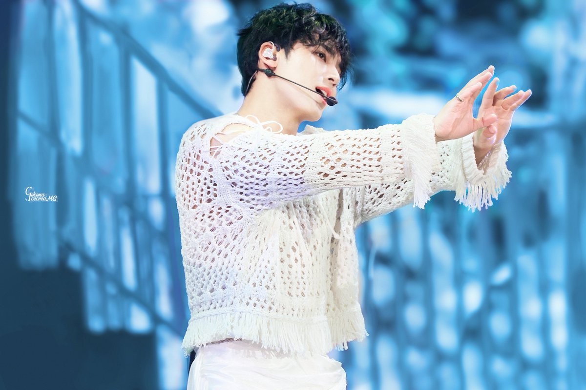 240724 캐럿랜드  

Birds of a feather we should stick together I know🪶

#민규 #ミンギュ #MINGYU 
#세븐틴 #SEVENTEEN
<a href="/pledis_17/">세븐틴(SEVENTEEN)</a>