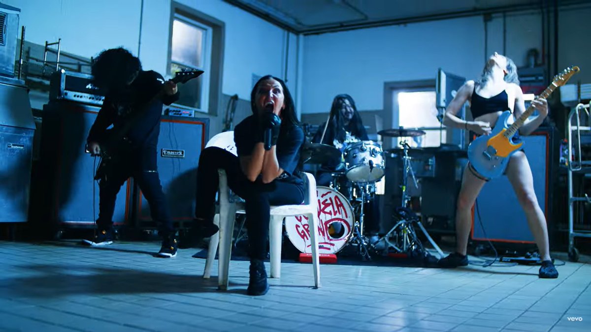 👩‍🍳Hear ESCUELA GRIND’s grimy “Concept of God” single
revolvermag.com/music/hear-esc…