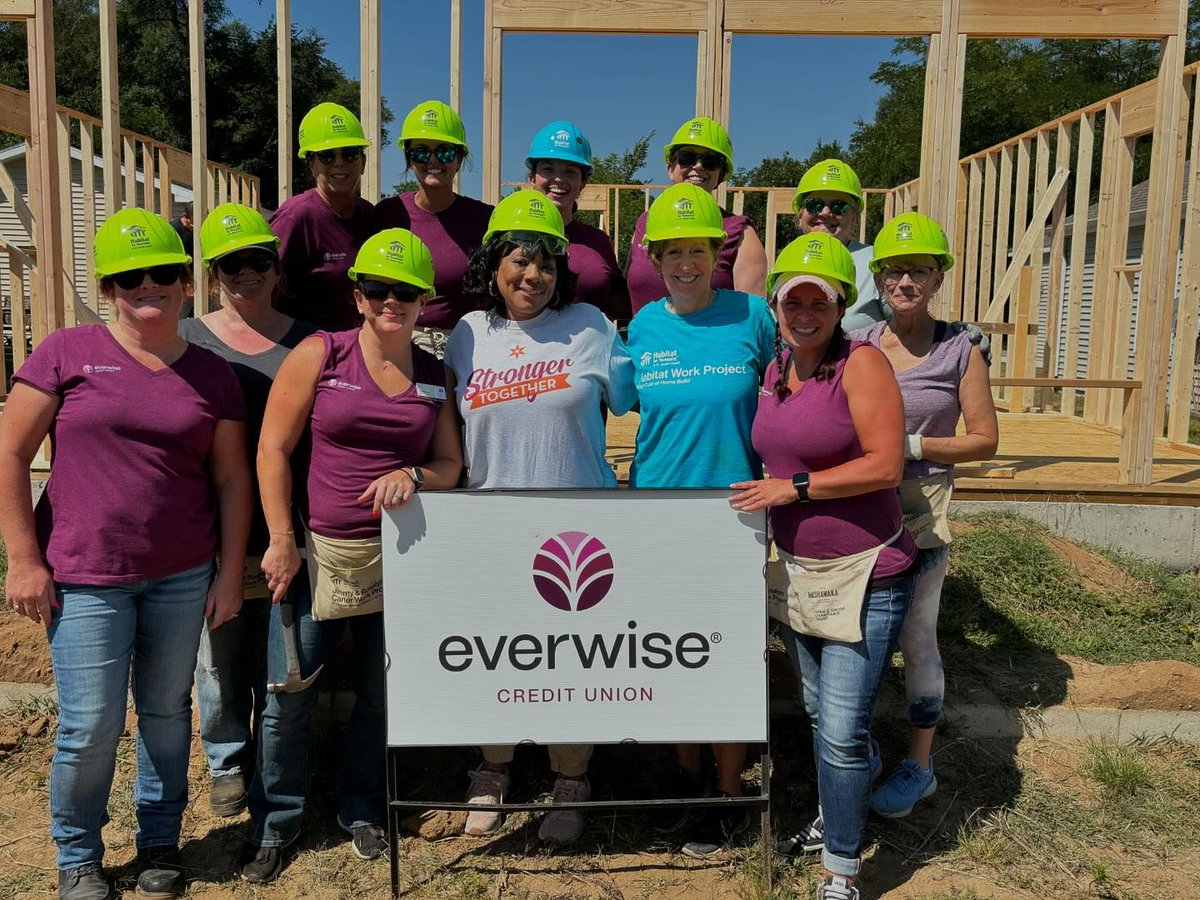 It was great working on the Muffet McGraw Women Build Site today with <a href="/everwise_cu/">Everwise Credit Union</a>. Thank you for being so supportive!
#WomenBuild #Homeownership #HFHSJC #HFHI