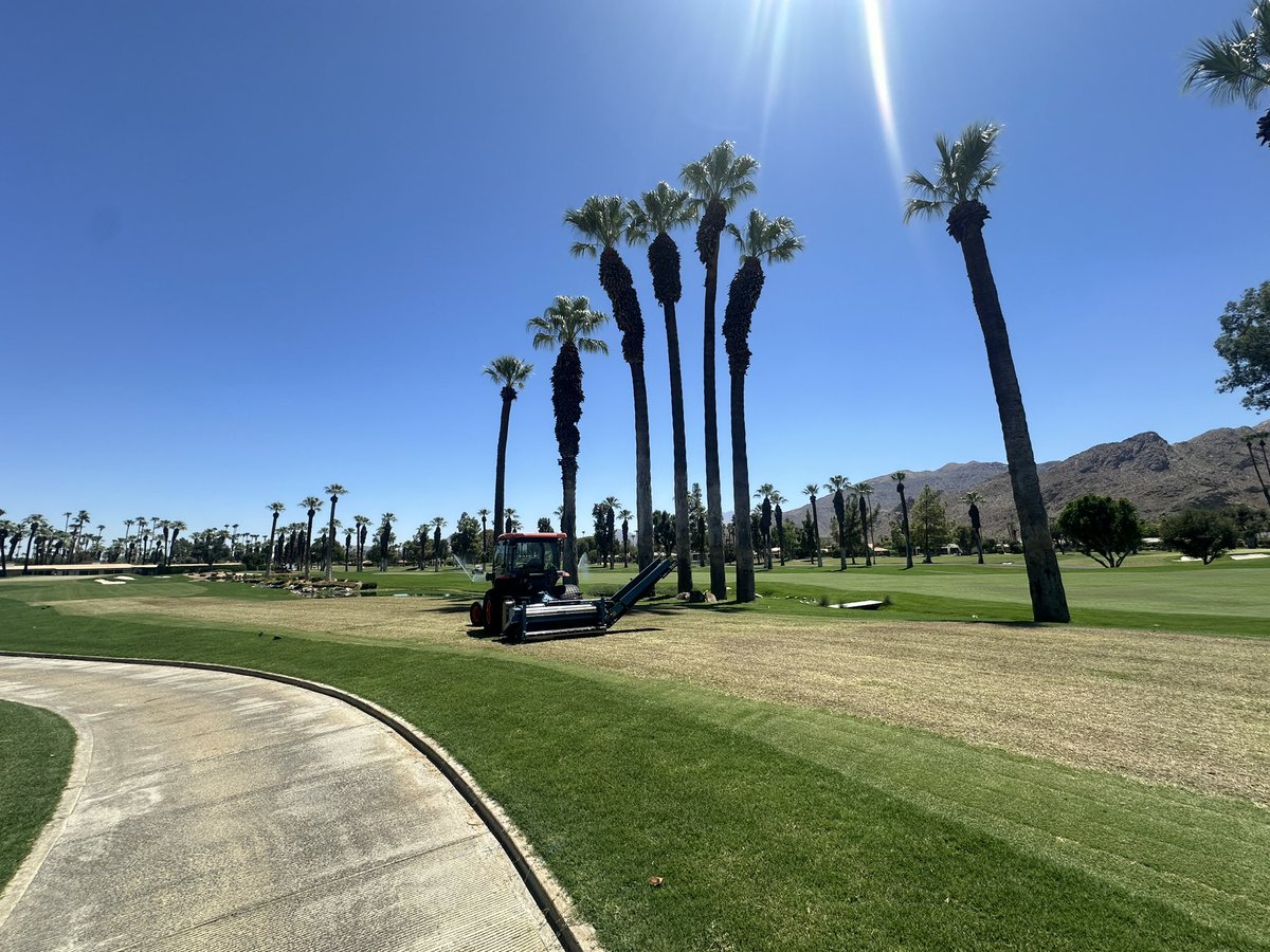 STS_USA's tweet photo. Change of pace this week, smoothing out some tees and brought the 1.6 Koro so I could enjoy the a/c this week. I’m getting old and it’s still scorchio https://t.co/sxXUUyu61i