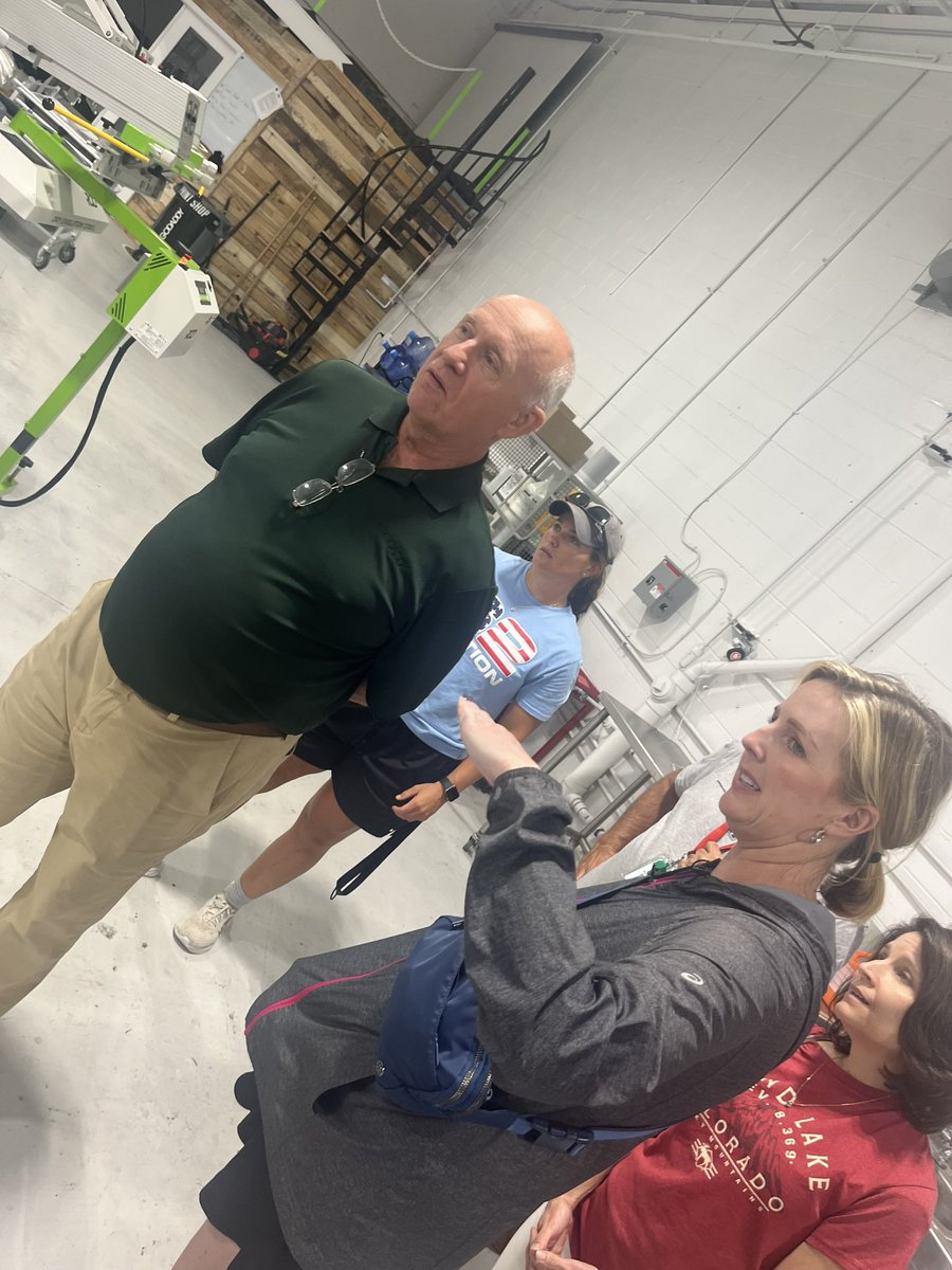 MeghanAydelott's tweet image. Our Community Collaboration PD strand got to visit Logo Daddy right here in Valley Park , walked away with some great ideas for our students! #limitlesslearning @ValleyParkSD