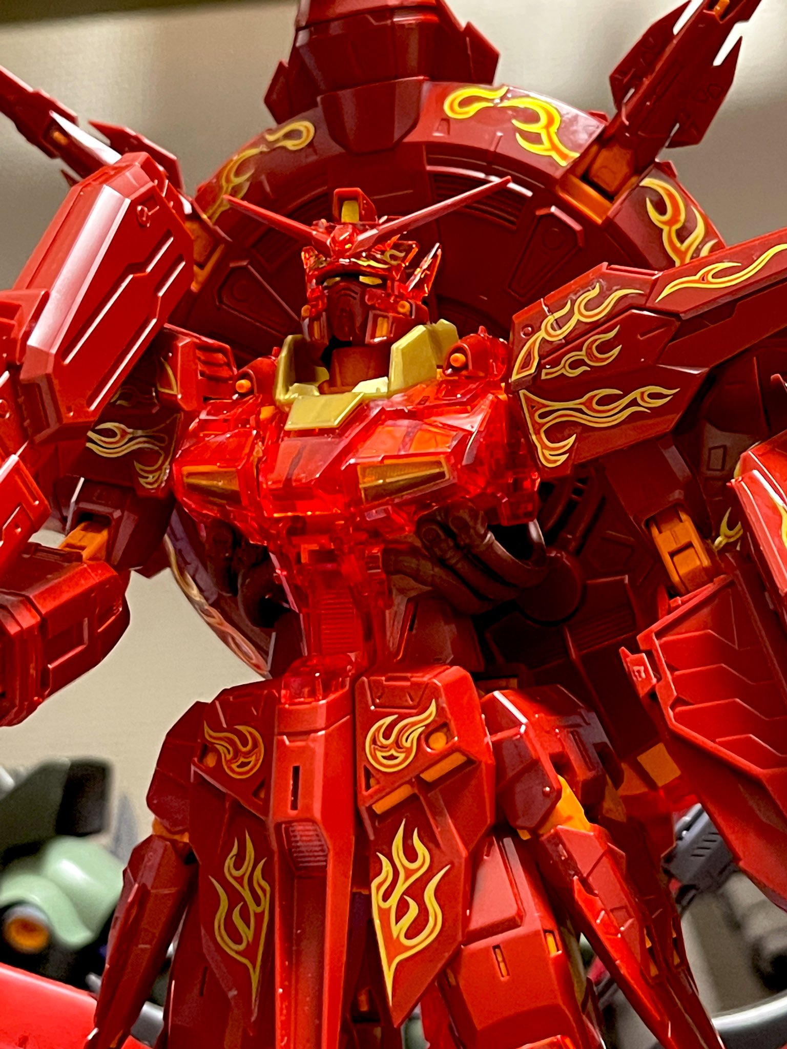 バンダイ 海外限定 MG 1/100 プロヴィデンス ガンダム クリアレッド版 BANDAI - バンダイ 海外限定 MG 1/100 プロヴィデンス ガンダム