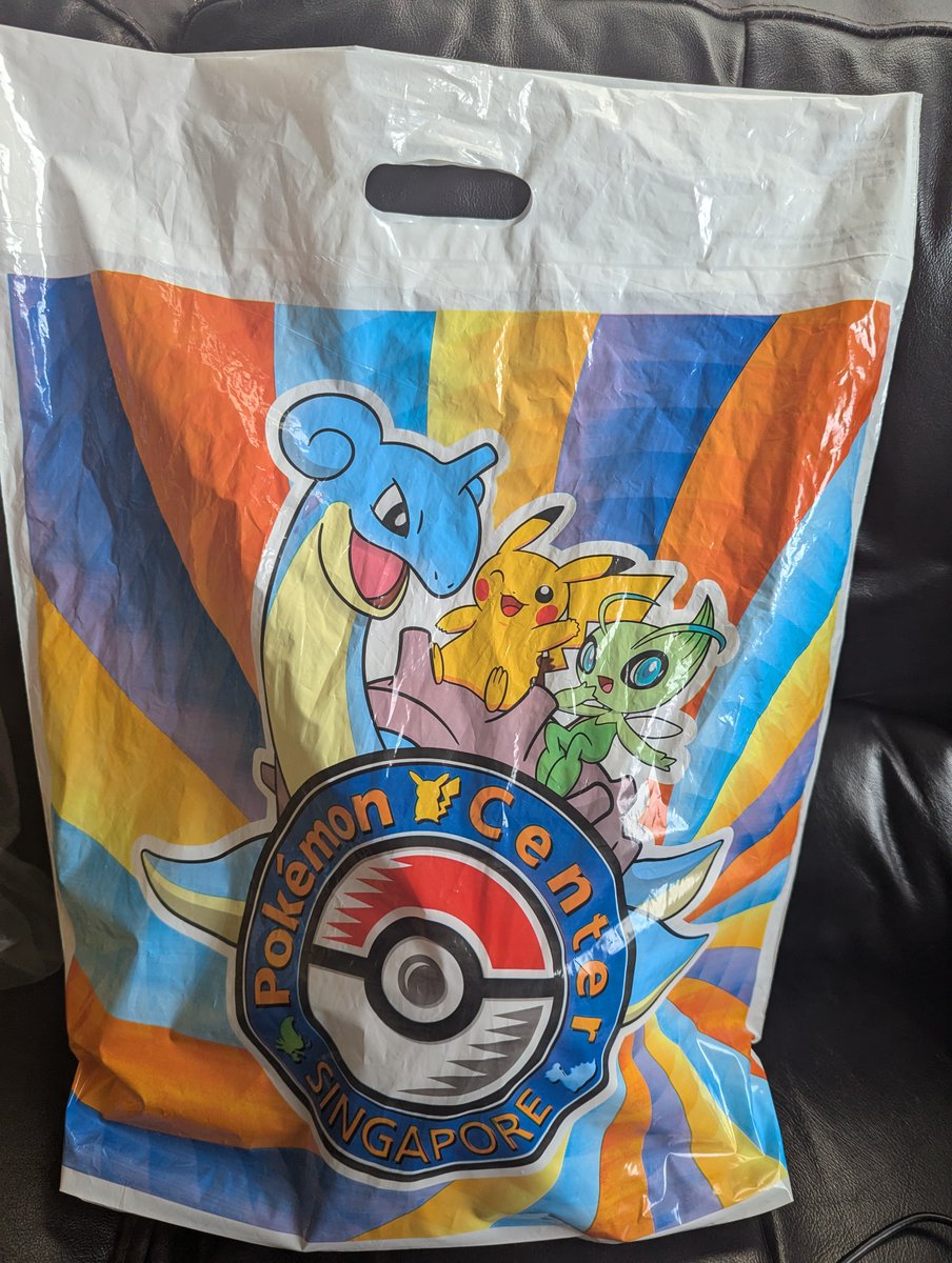MrNeropian's tweet photo. Pokémon Centre in Singapore 🇸🇬 https://t.co/GqCAHehVAP