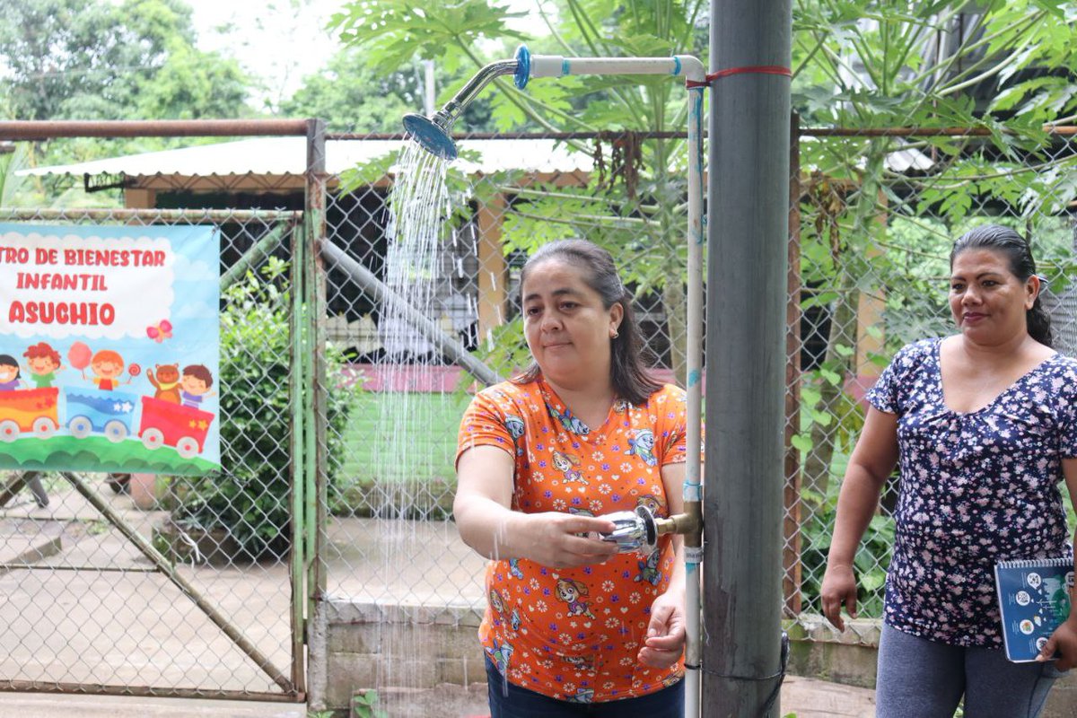 Instalación de Inodoros, duchas y chorros fueron las practicas realizadas en la cuarta jornada en  𝗙𝗢𝗡𝗧𝗔𝗡𝗘𝗥𝗜𝗔 𝗕𝗔́𝗦𝗜𝗖𝗔 con participantes de la comunidad Asuchio, distrito de Zaragoza, La Libertad.