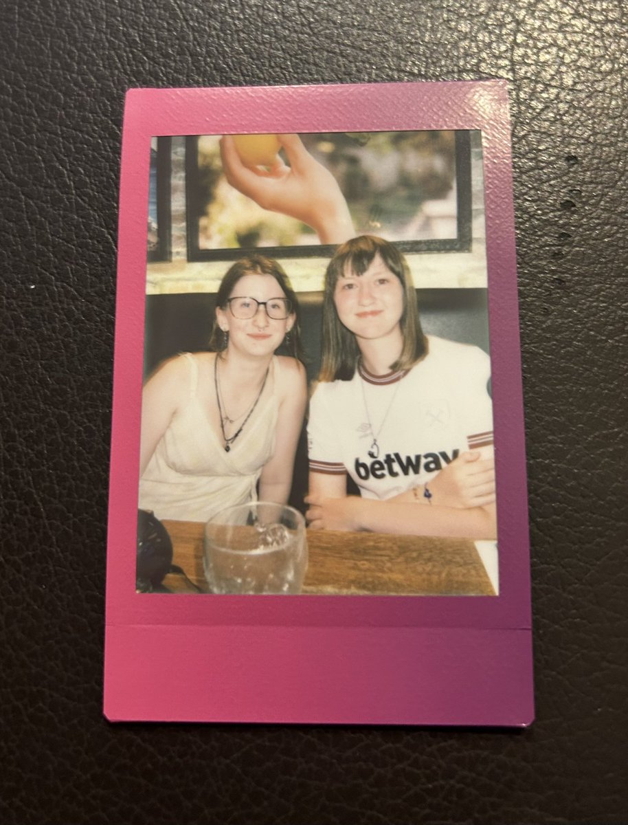 shei and grace meet up finally happened after 3 years!!!!!😁😁