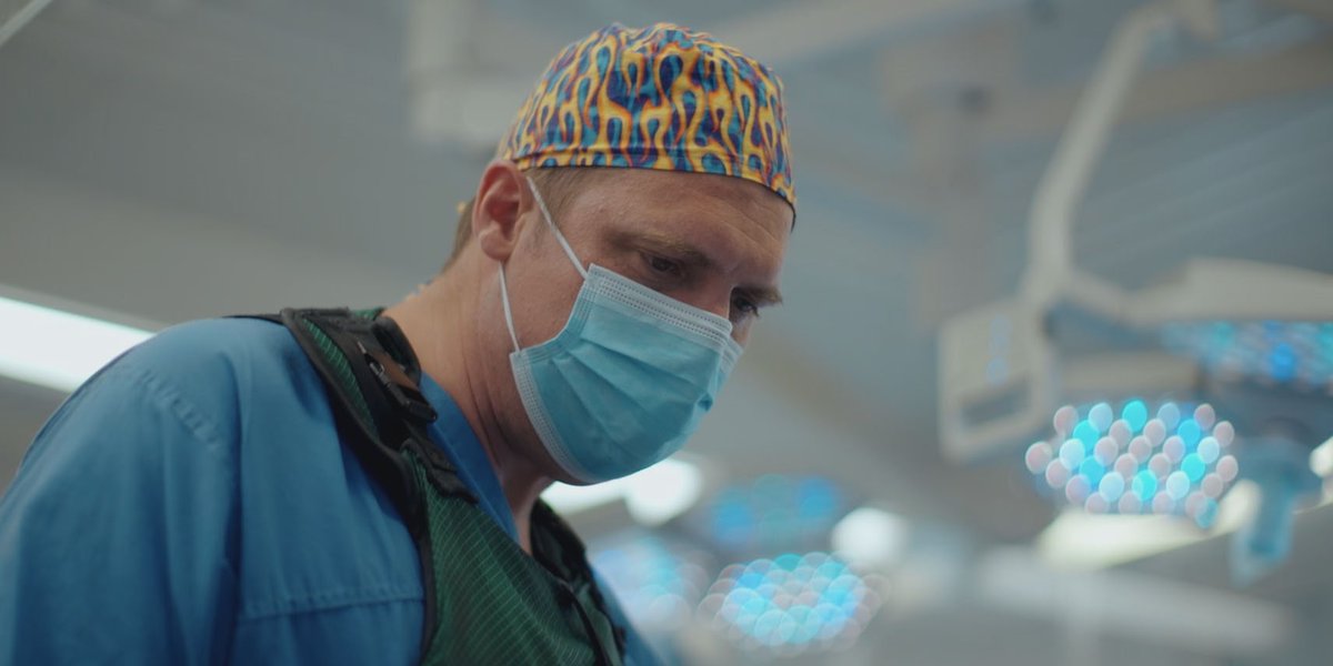 The latest series of #C4Emergency showcases the incredible work being done by our trauma teams at The Royal London Hospital.
 
Are you inspired? Why not check out what roles we are currently recruiting for: orlo.uk/ECwk1 - !/job/v5201745?_ts=2175445
