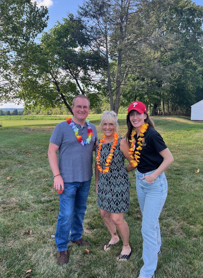 ashley_ehasz's tweet photo. We had a great time in Horsham, Northern Bucks, and Warrington last weekend! Special shout out to @MunroeforPA, who we must reelect this November if we want to keep a majority in the PA State House. Up and down the ballot, the stakes of this election have never been higher! https://t.co/ySIngiHvKB