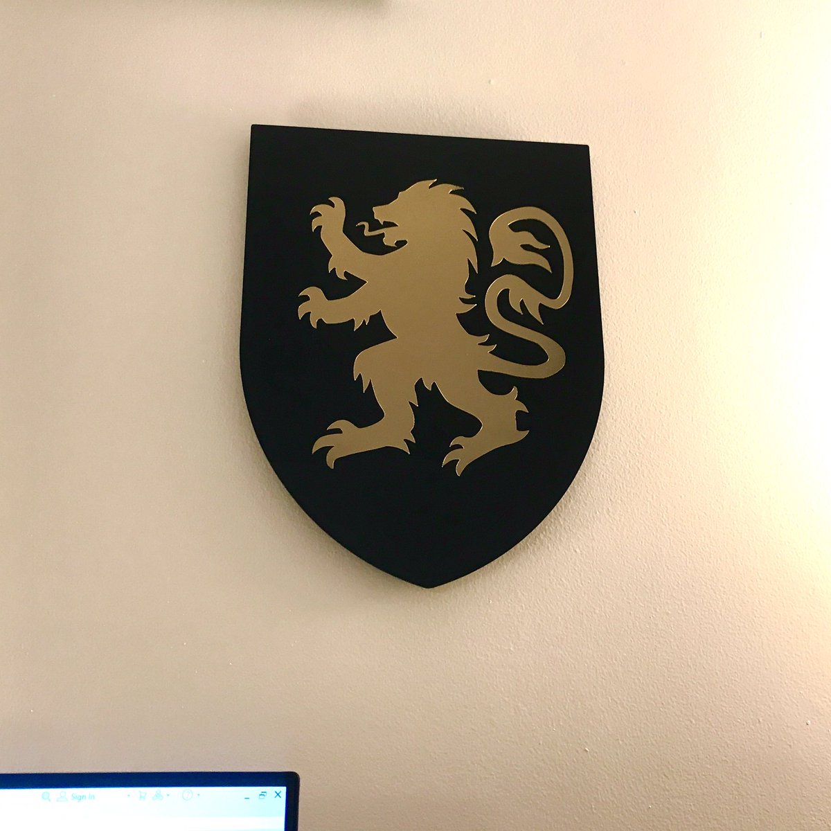 ghost_from_void's tweet image. This'll be my last physical art project for a while. Not gonna sell this item (too annoying of a process to make). I'll be getting back into game dev mode soon. Got big things planned &amp;gt;:D

#crafting #art #artmoots #cnc