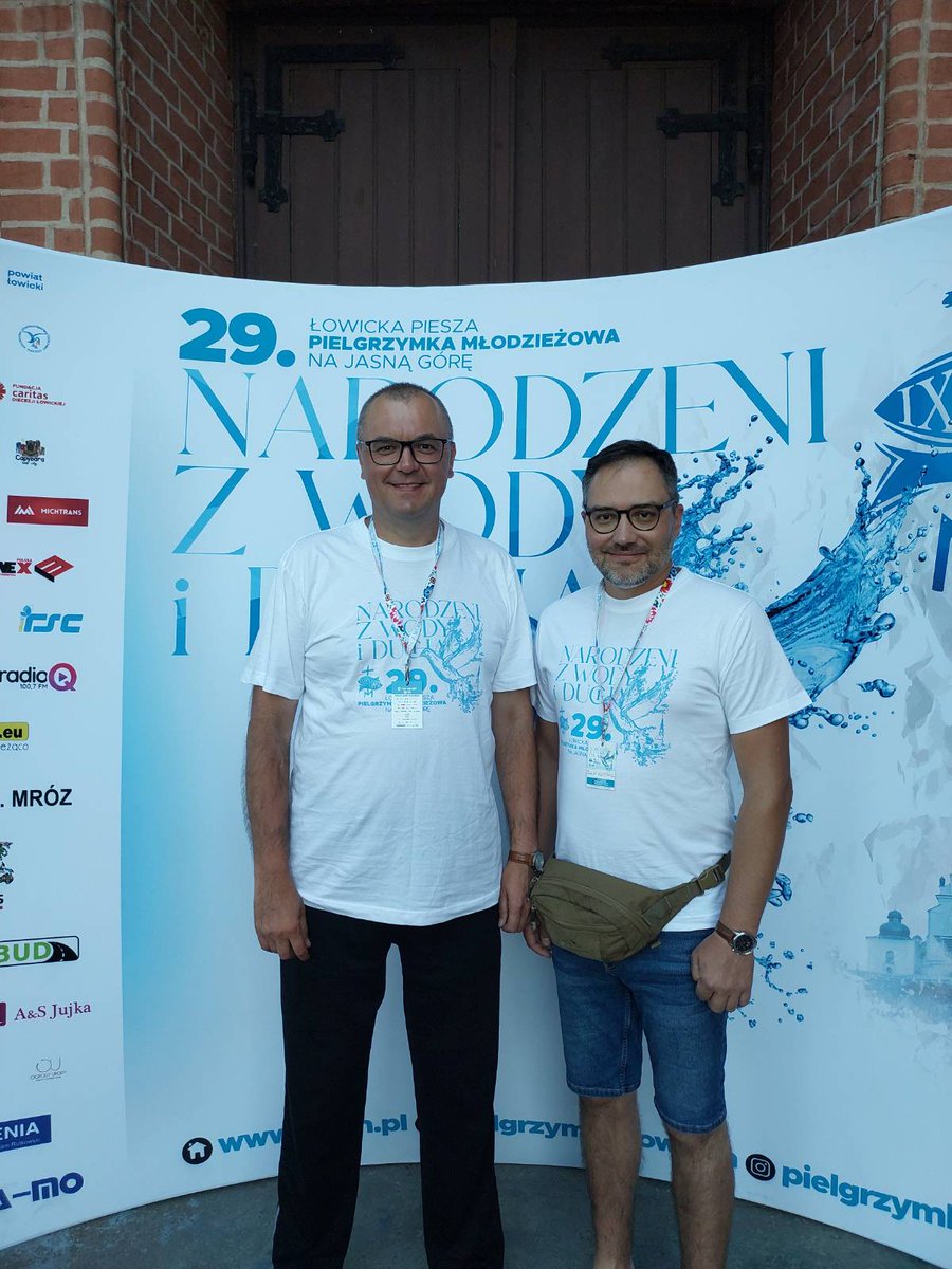 Pawel_Salek's tweet image. Dziś ostatni nocleg w Rędzinach. 
Jutro zostało nam w ramach Pielgrzymki Łowickiej 17 km do Jasnej Góry. Już tak blisko.

Za siebie, za bliźnich! 💪

#łppm
#naJasnąGórę